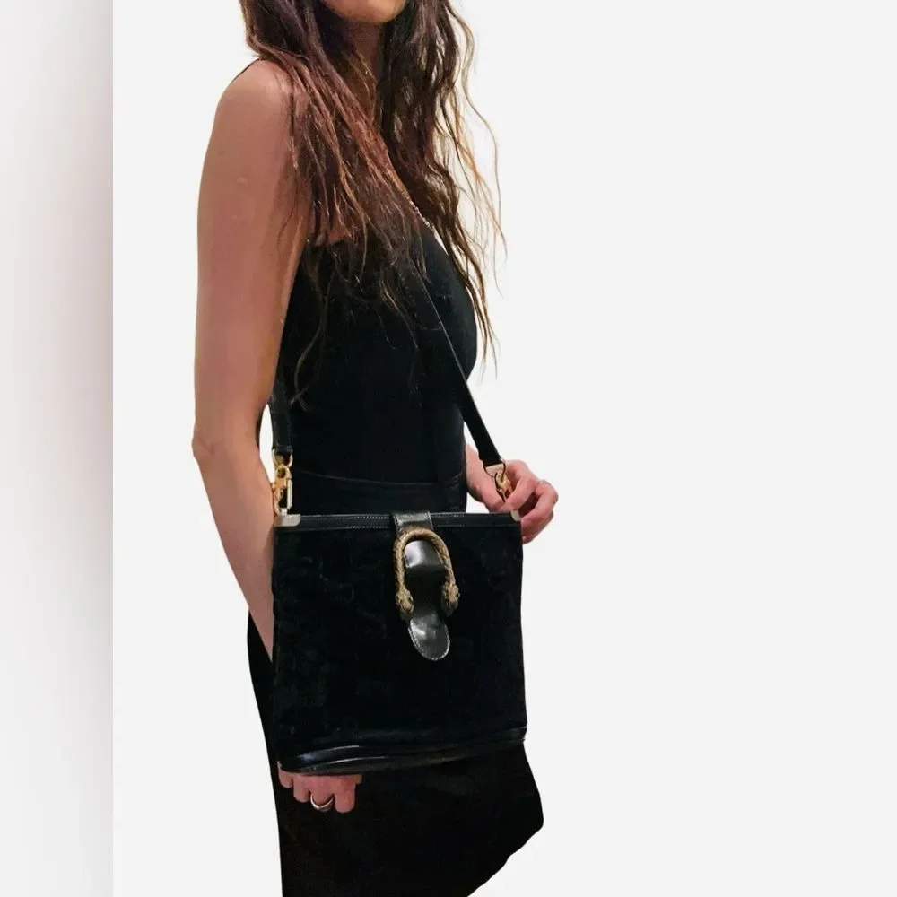 Gucci Rare Black Shoulder Bag with Gold Accent - Picture 15 of 15